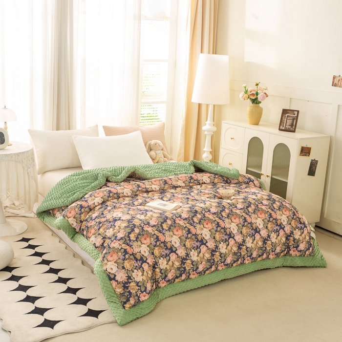 91家纺网 家纺一手货源 找家纺 锦鹭被业 2025新款AB版舒适全棉纯棉豆豆绒被被子被芯 玫瑰花海