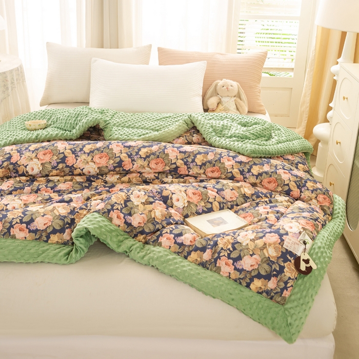 91家纺网 家纺一手货源 找家纺 锦鹭被业 2025新款AB版舒适全棉纯棉豆豆绒被被子被芯 玫瑰花海