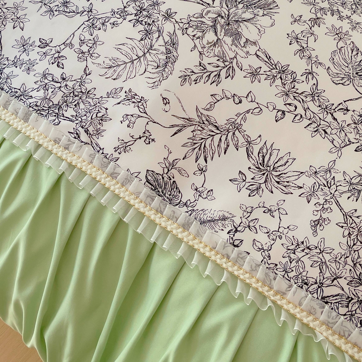 91家纺网 家纺一手货源 找家纺 大麦乐田 2025新款法式褶皱糯小棉直角床单四件套 安娜公主-绿