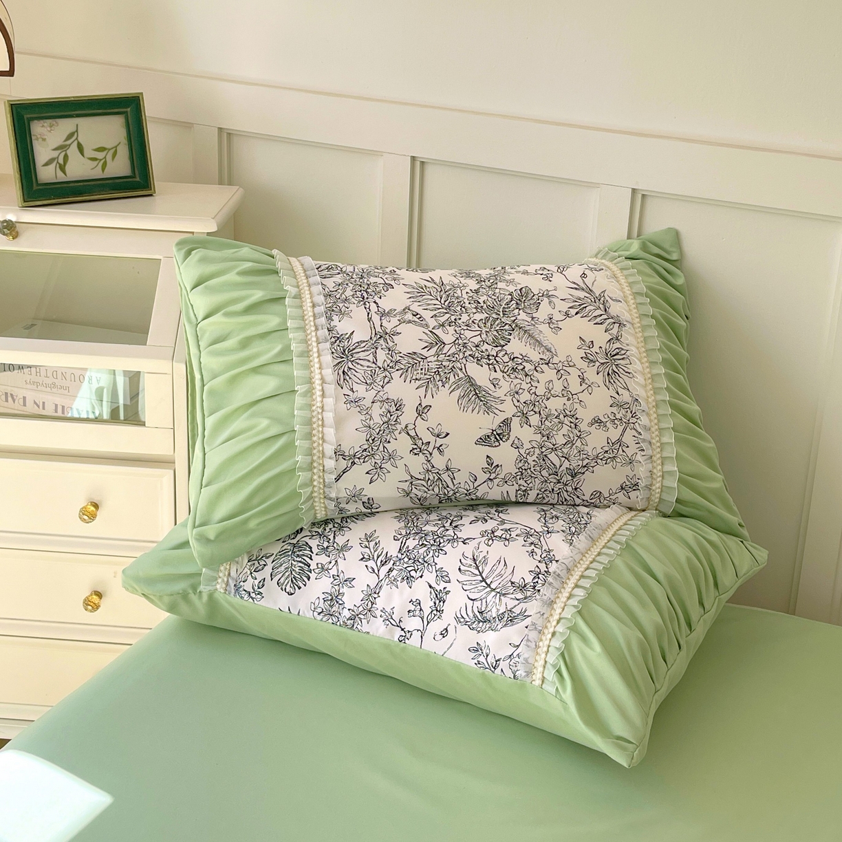 91家纺网 家纺一手货源 找家纺 大麦乐田 2025新款法式褶皱糯小棉直角床单四件套 安娜公主-绿