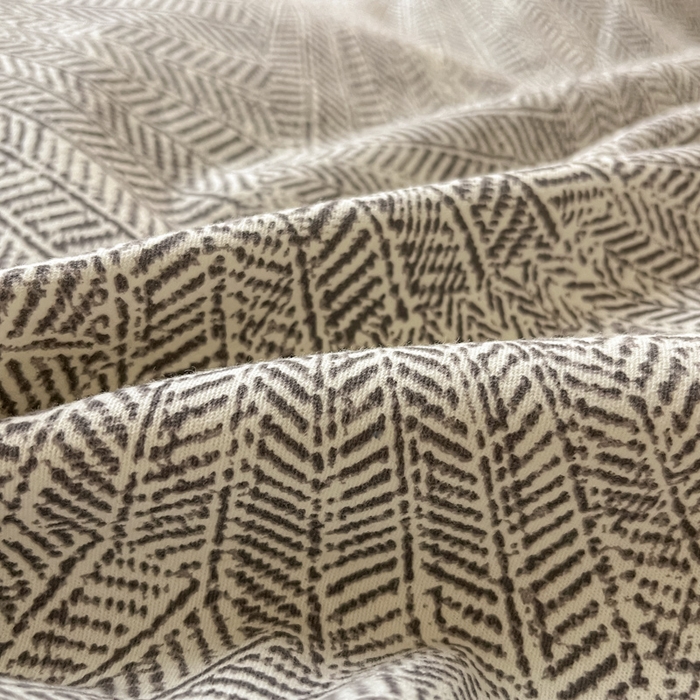 91家纺网 家纺一手货源 找家纺 吉象家纺 2025新款全棉纯棉加厚磨毛印花四件套 灵犀灰