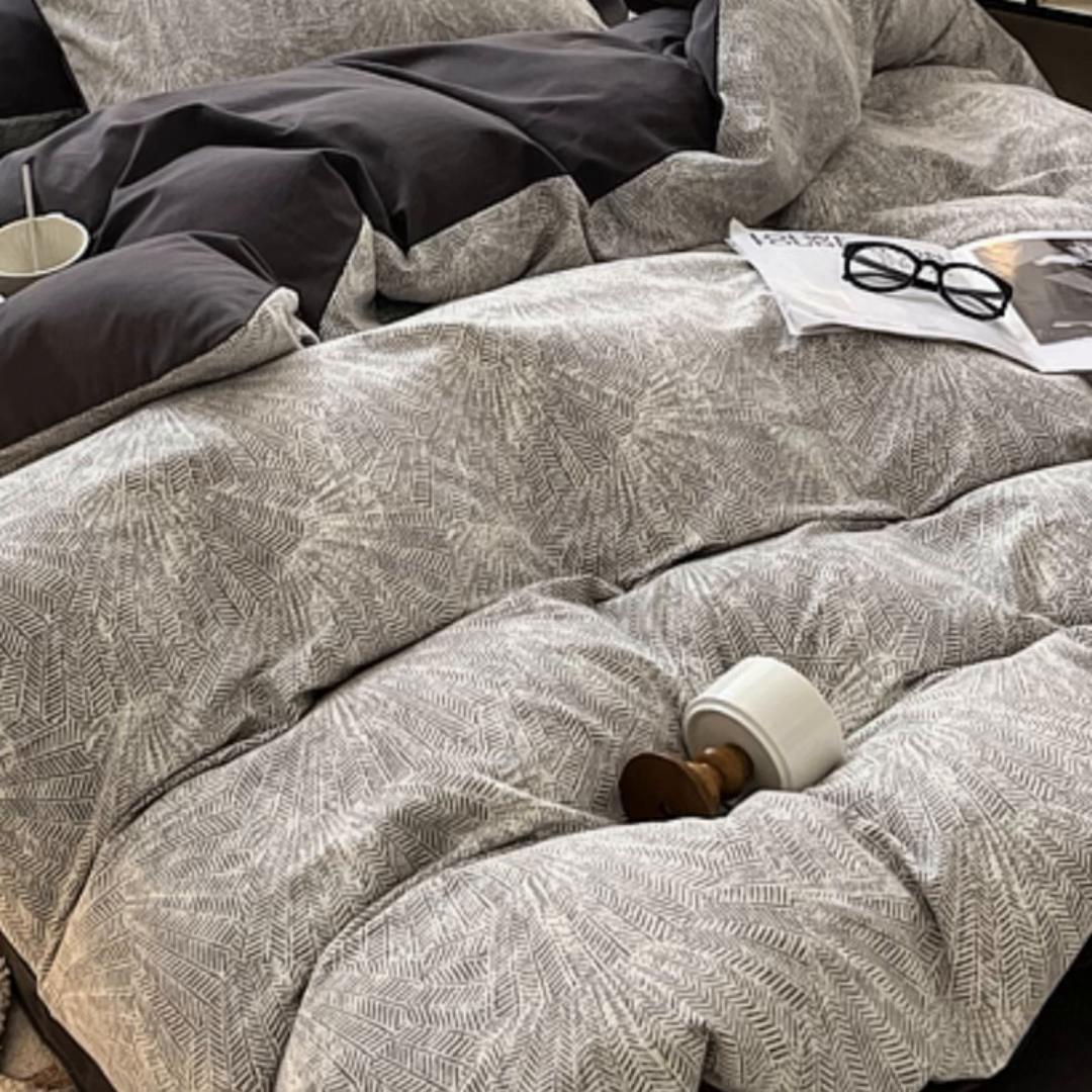 91家纺网 家纺一手货源 找家纺 吉象家纺 2025新款全棉纯棉加厚磨毛印花四件套 灵犀灰