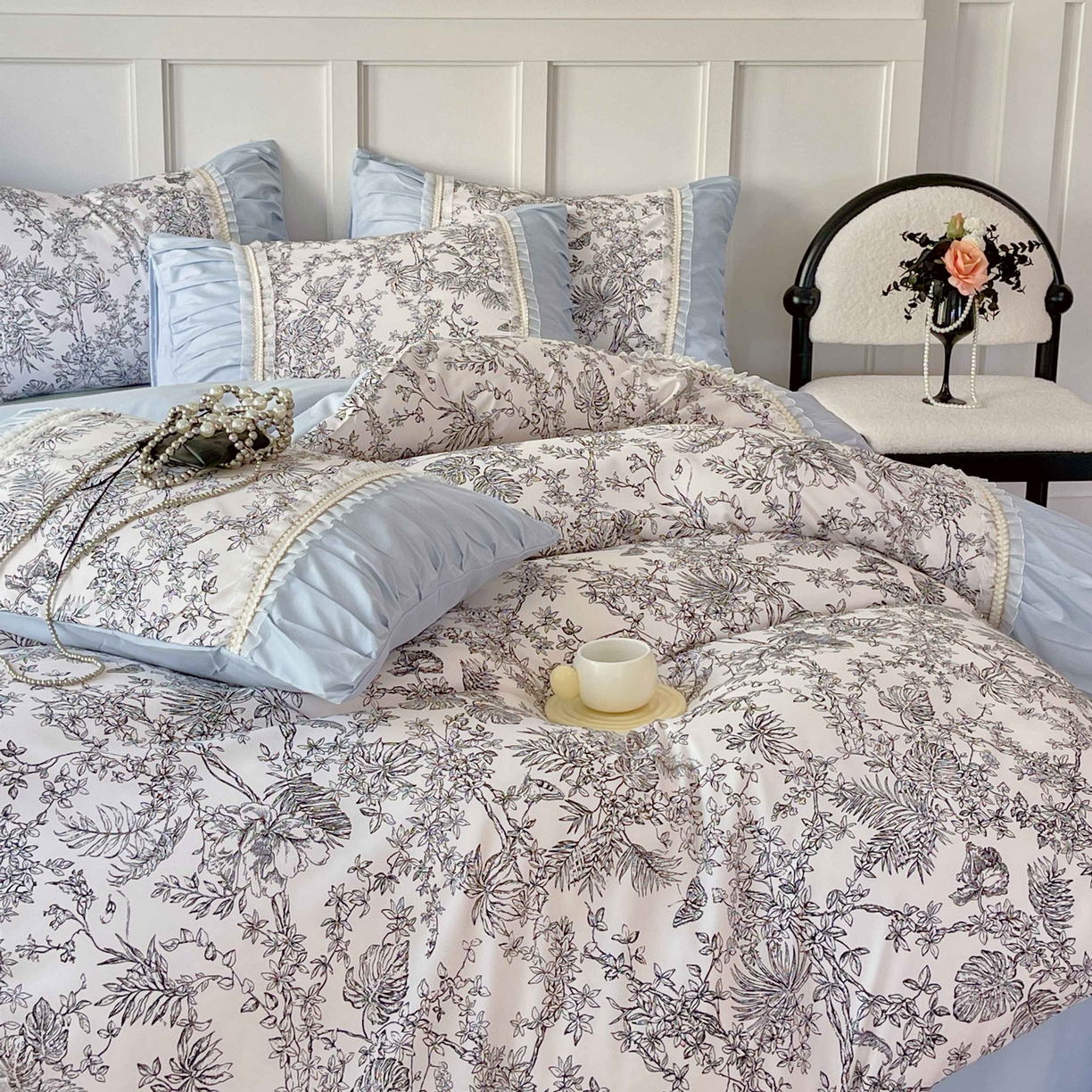 91家纺网 家纺一手货源 找家纺 大麦乐田 2025新款法式褶皱糯小棉直角床单四件套 安娜公主-浅兰