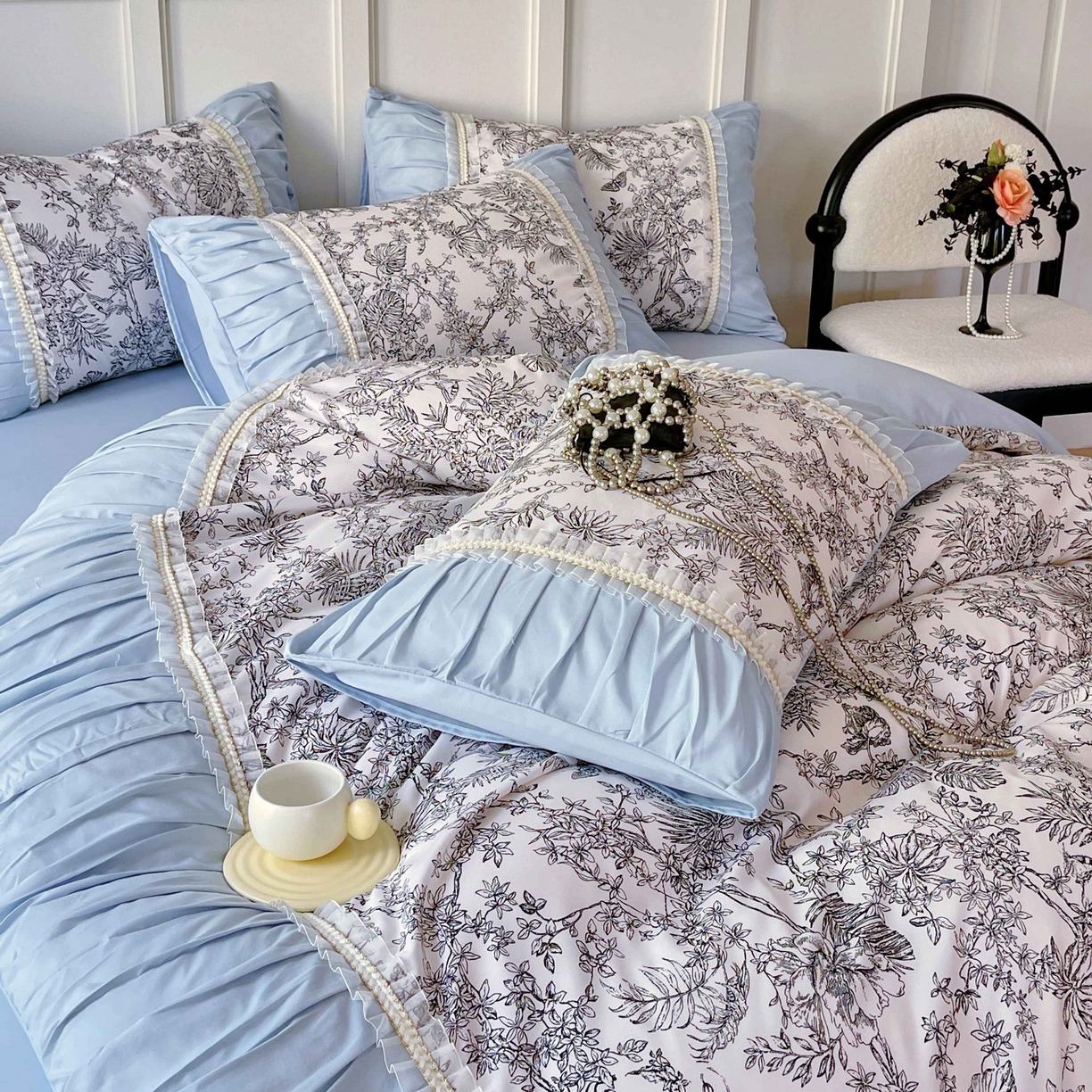 91家纺网 家纺一手货源 找家纺 大麦乐田 2025新款法式褶皱糯小棉直角床单四件套 安娜公主-浅兰