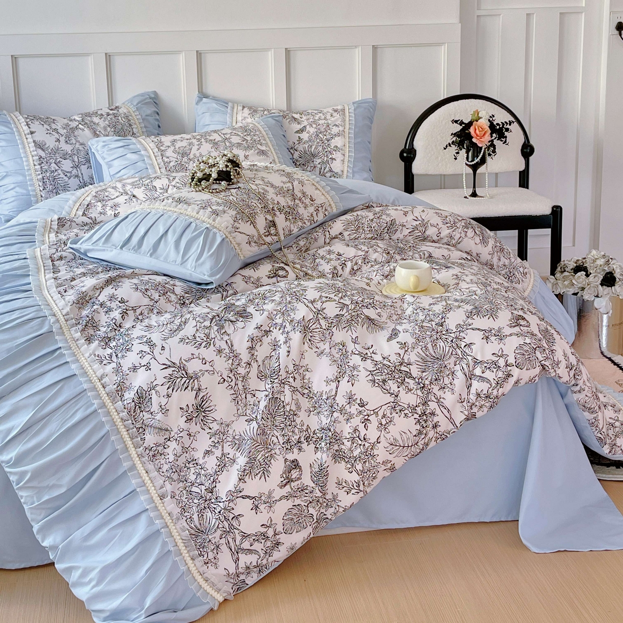 91家纺网 家纺一手货源 找家纺 大麦乐田 2025新款法式褶皱糯小棉直角床单四件套 安娜公主-浅兰