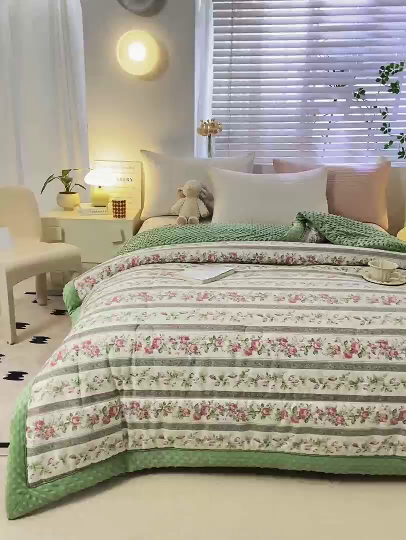 91家纺网 家纺一手货源 找家纺 锦鹭被业 2025新款AB版舒适全棉纯棉豆豆绒被被子被芯 蔷薇