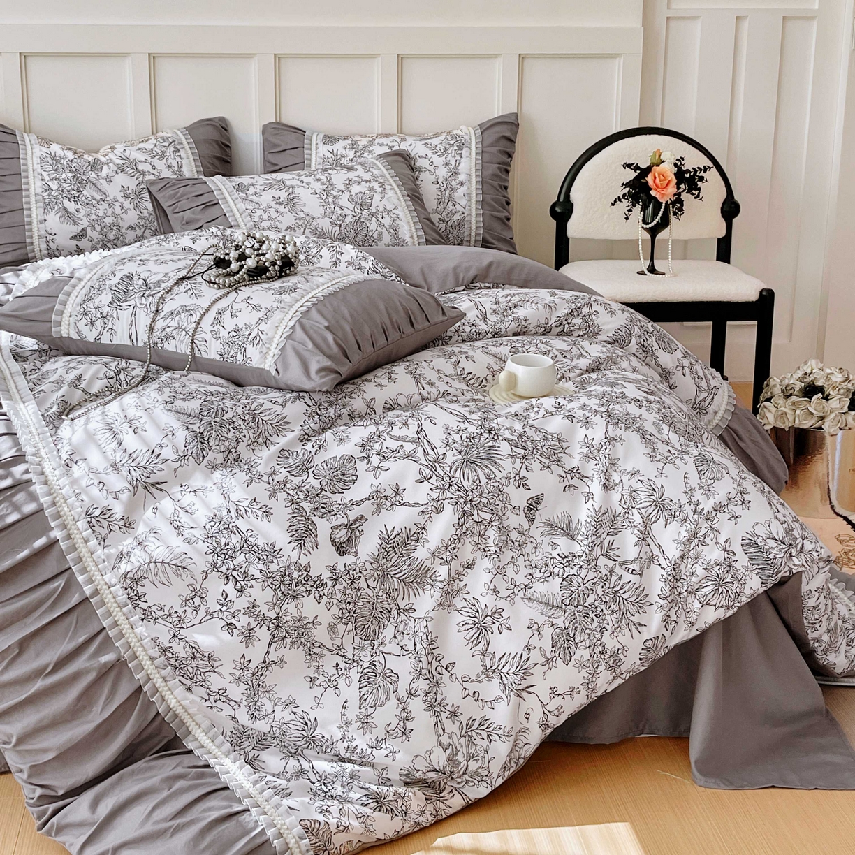 91家纺网 家纺一手货源 找家纺 大麦乐田 2025新款法式褶皱糯小棉直角床单四件套 安娜公主-绅士灰