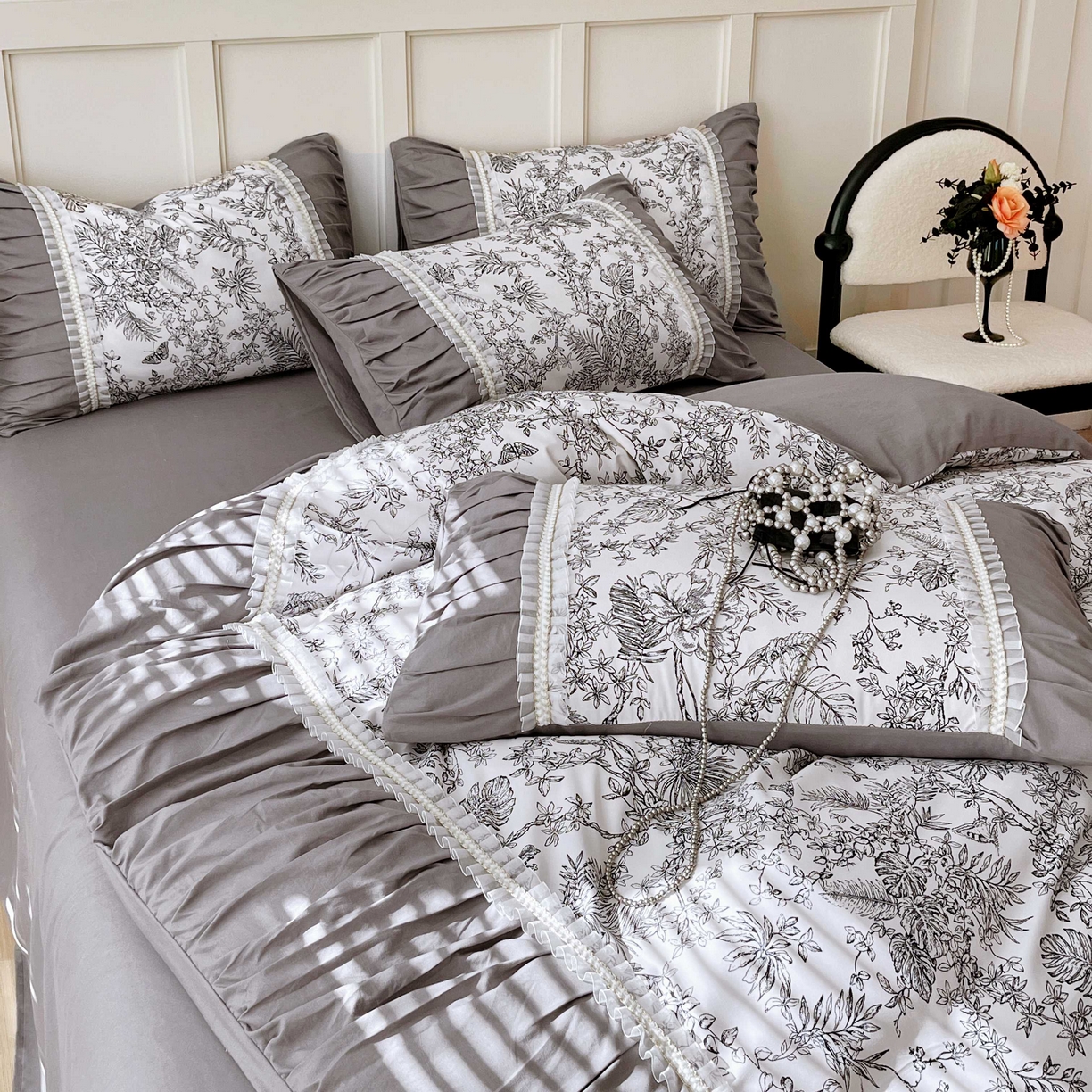 91家纺网 家纺一手货源 找家纺 大麦乐田 2025新款法式褶皱糯小棉直角床单四件套 安娜公主-绅士灰