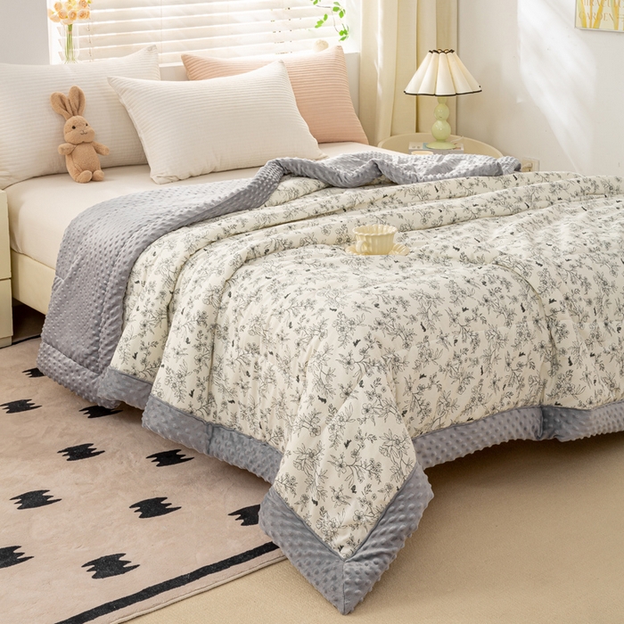 91家纺网 家纺一手货源 找家纺 锦鹭被业 2025新款AB版舒适全棉纯棉豆豆绒被被子被芯 俏花枝