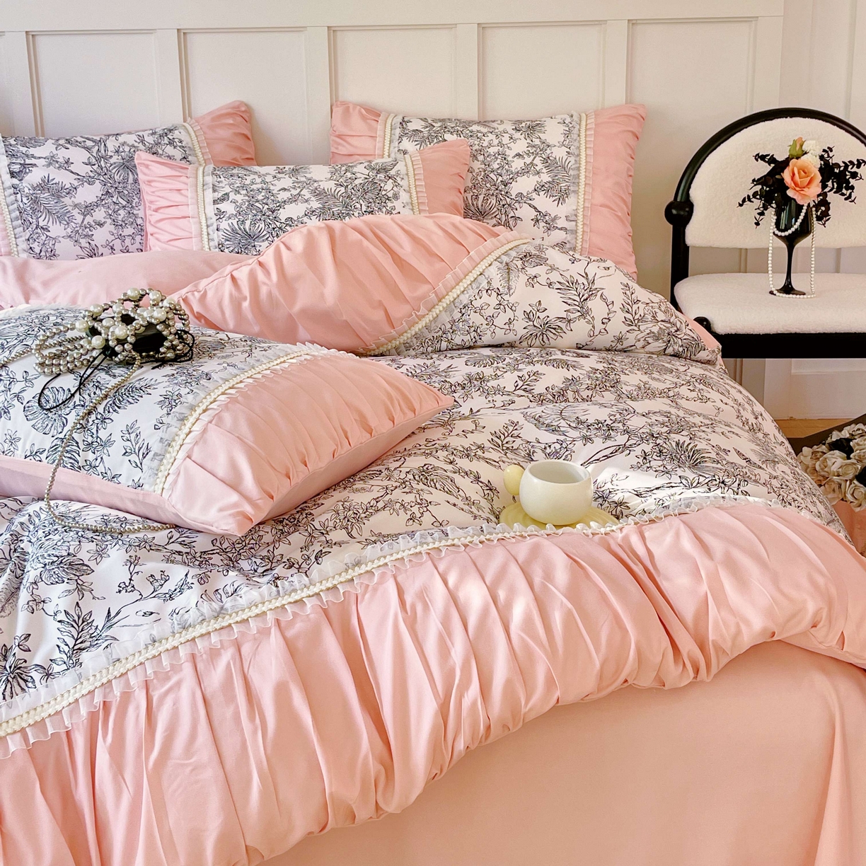 91家纺网 家纺一手货源 找家纺 大麦乐田 2025新款法式褶皱糯小棉直角床单四件套 安娜公主-香粉玉