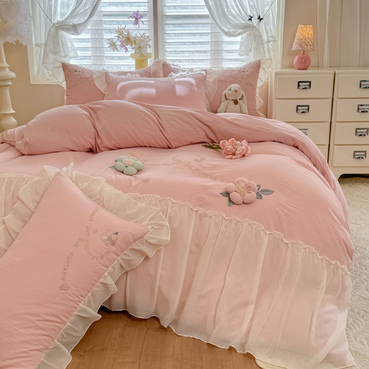大麦乐田 2025新款法式公主风仙女糯小棉立体花刺绣四件套 浪漫花朵-粉