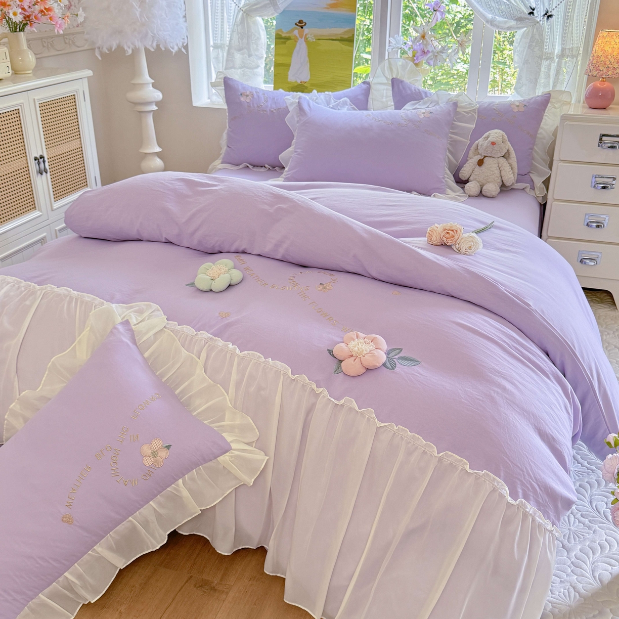 91家纺网 家纺一手货源 找家纺 大麦乐田 2025新款法式公主风仙女糯小棉立体花刺绣四件套 浪漫花朵-紫