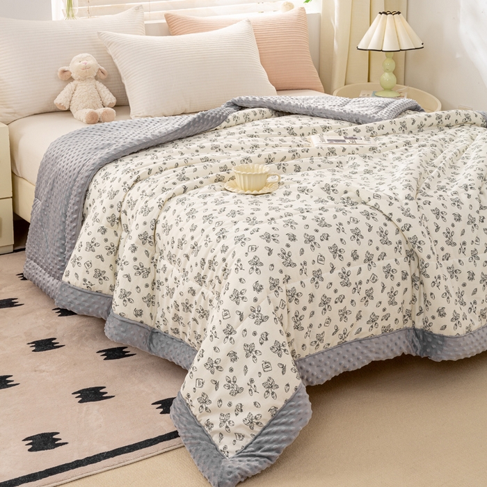 91家纺网 家纺一手货源 找家纺 锦鹭被业 2025新款AB版舒适全棉纯棉豆豆绒被被子被芯 素雅果