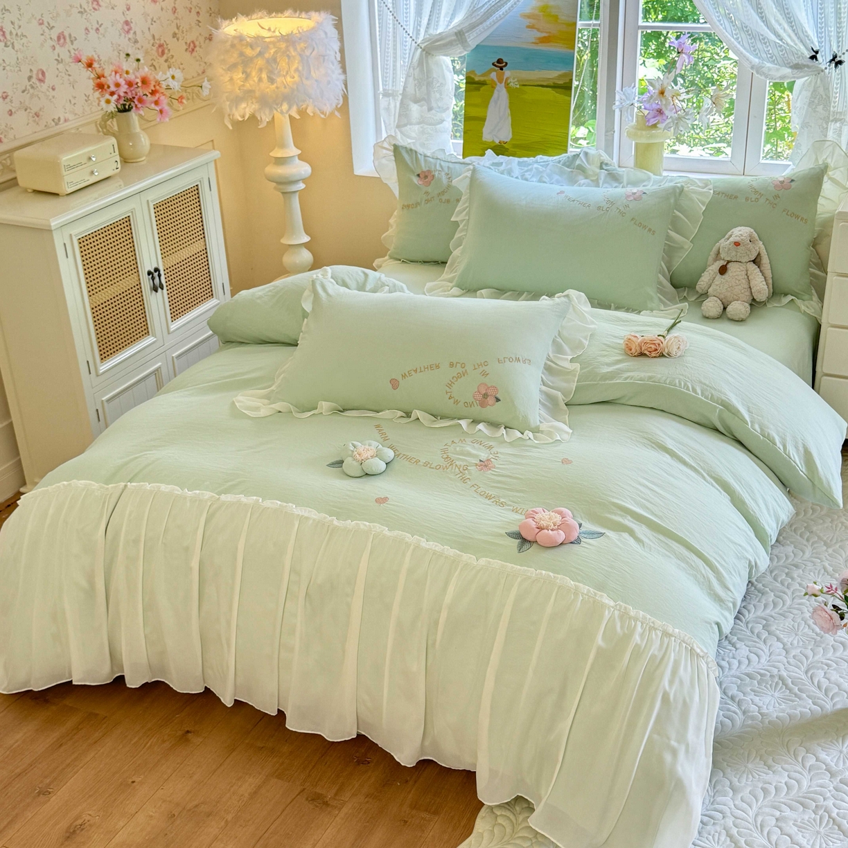 91家纺网 家纺一手货源 找家纺 大麦乐田 2025新款法式公主风仙女糯小棉立体花刺绣四件套 浪漫花朵-绿