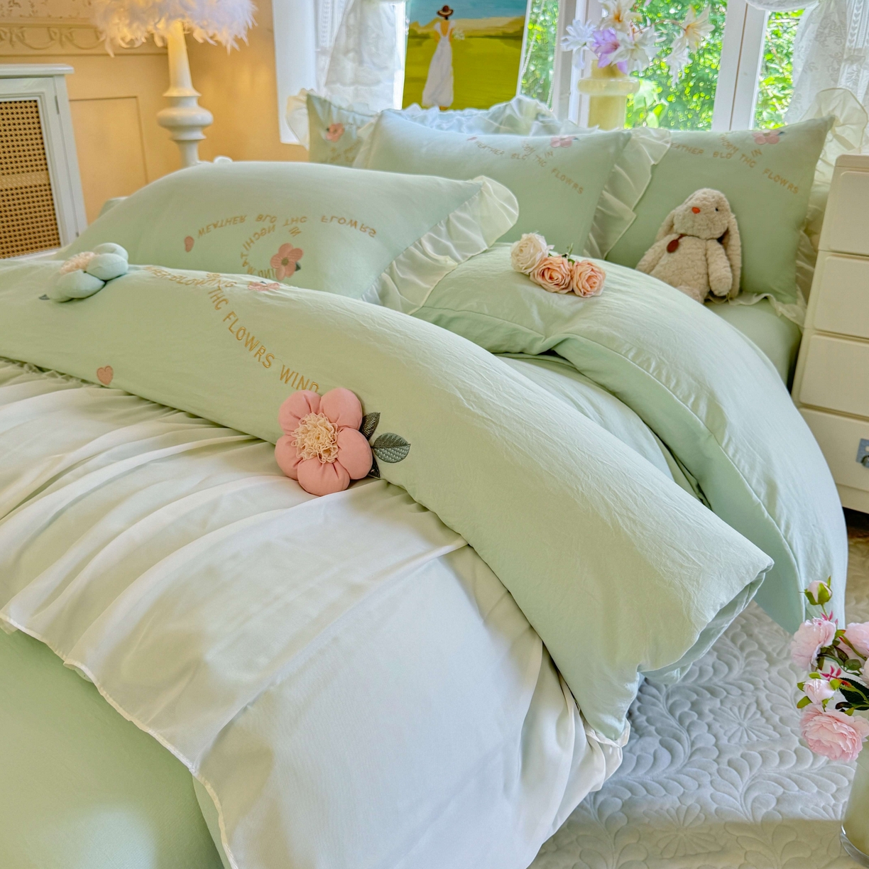 91家纺网 家纺一手货源 找家纺 大麦乐田 2025新款法式公主风仙女糯小棉立体花刺绣四件套 浪漫花朵-绿