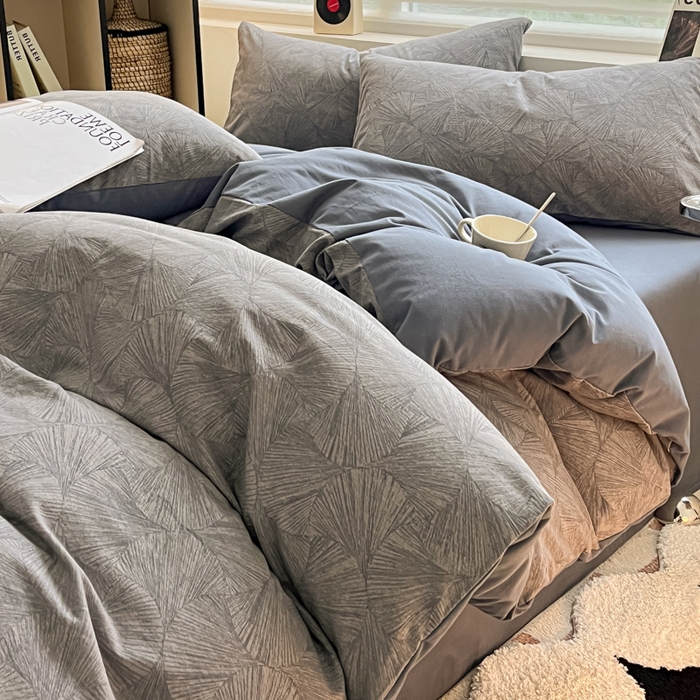 91家纺网 家纺一手货源 找家纺 吉象家纺 2025新款全棉纯棉加厚磨毛印花四件套 云影风华