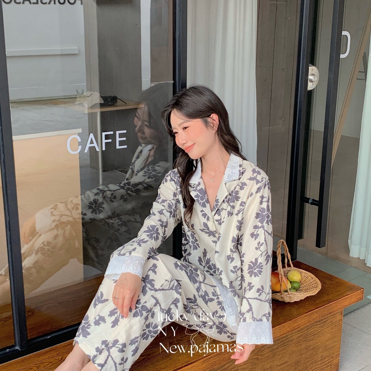 91家纺网 家纺一手货源 找家纺 纽约生活 2025新款有氧纱南法蕾丝西装领长袖长裤（会员-5） 初禾