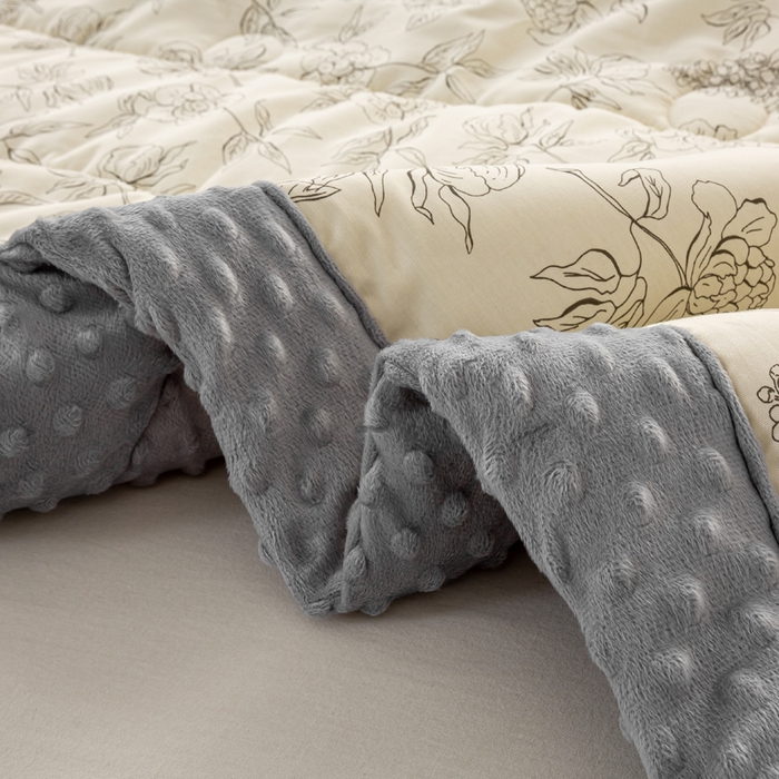 91家纺网 家纺一手货源 找家纺 锦鹭被业 2025新款AB版舒适全棉纯棉豆豆绒被被子被芯 午后茶花