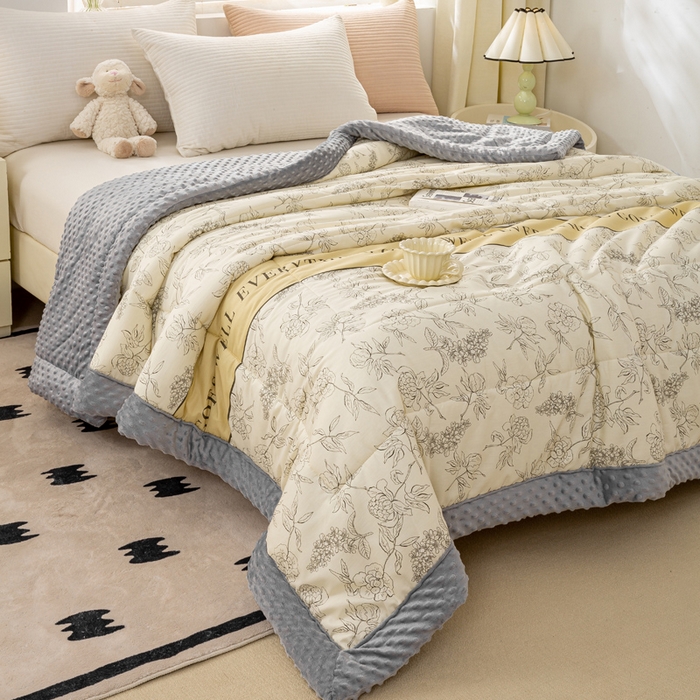 91家纺网 家纺一手货源 找家纺 锦鹭被业 2025新款AB版舒适全棉纯棉豆豆绒被被子被芯 午后茶花