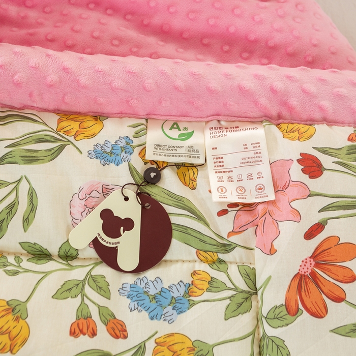 91家纺网 家纺一手货源 找家纺 锦鹭被业 2025新款AB版舒适全棉纯棉豆豆绒被被子被芯 一览芳华-粉