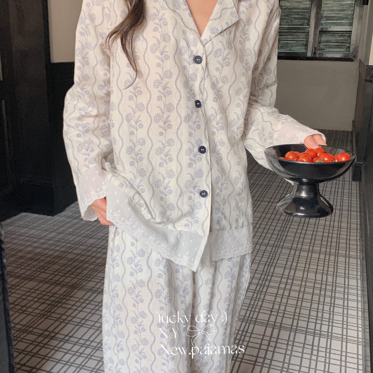 91家纺网 家纺一手货源 找家纺 纽约生活 2025新款有氧纱南法蕾丝西装领长袖长裤（会员-5） 杉野蓝