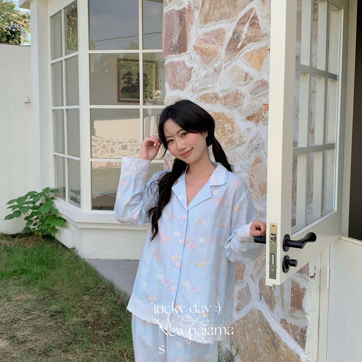 91家纺网 家纺一手货源 找家纺 纽约生活 2025新款有氧纱南法蕾丝西装领长袖长裤（会员-5） 烟雨蝴蝶