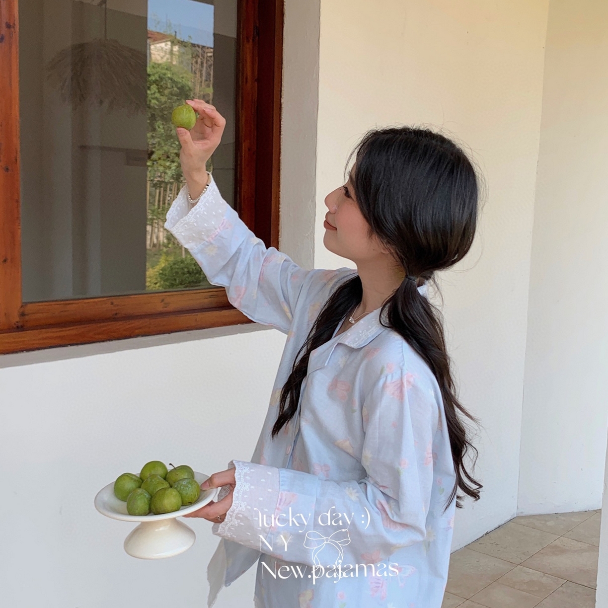 91家纺网 家纺一手货源 找家纺 纽约生活 2025新款有氧纱南法蕾丝西装领长袖长裤（会员-5） 烟雨蝴蝶