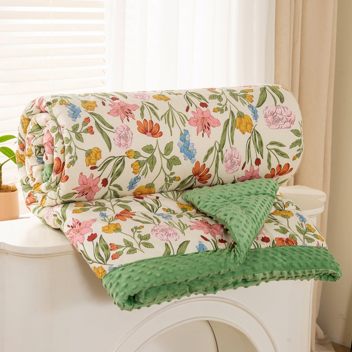 91家纺网 家纺一手货源 找家纺 锦鹭被业 2025新款AB版舒适全棉纯棉豆豆绒被被子被芯 一览芳华-绿