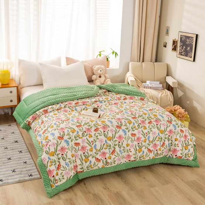 91家纺网 家纺一手货源 找家纺 锦鹭被业 2025新款AB版舒适全棉纯棉豆豆绒被被子被芯 一览芳华-绿