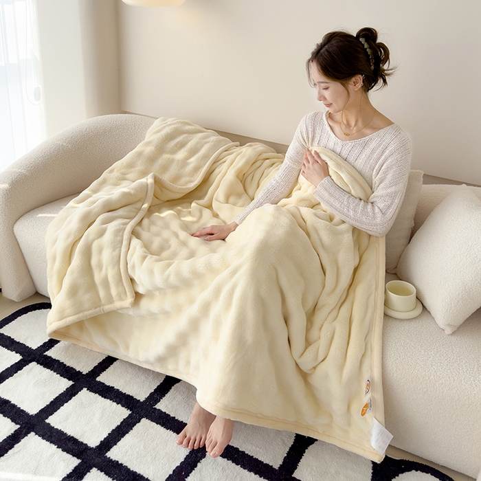 91家纺网 家纺一手货源 找家纺 华誉 2025新款亲肤舒适A类母婴级泡泡安抚毯盖毯毯子 米色