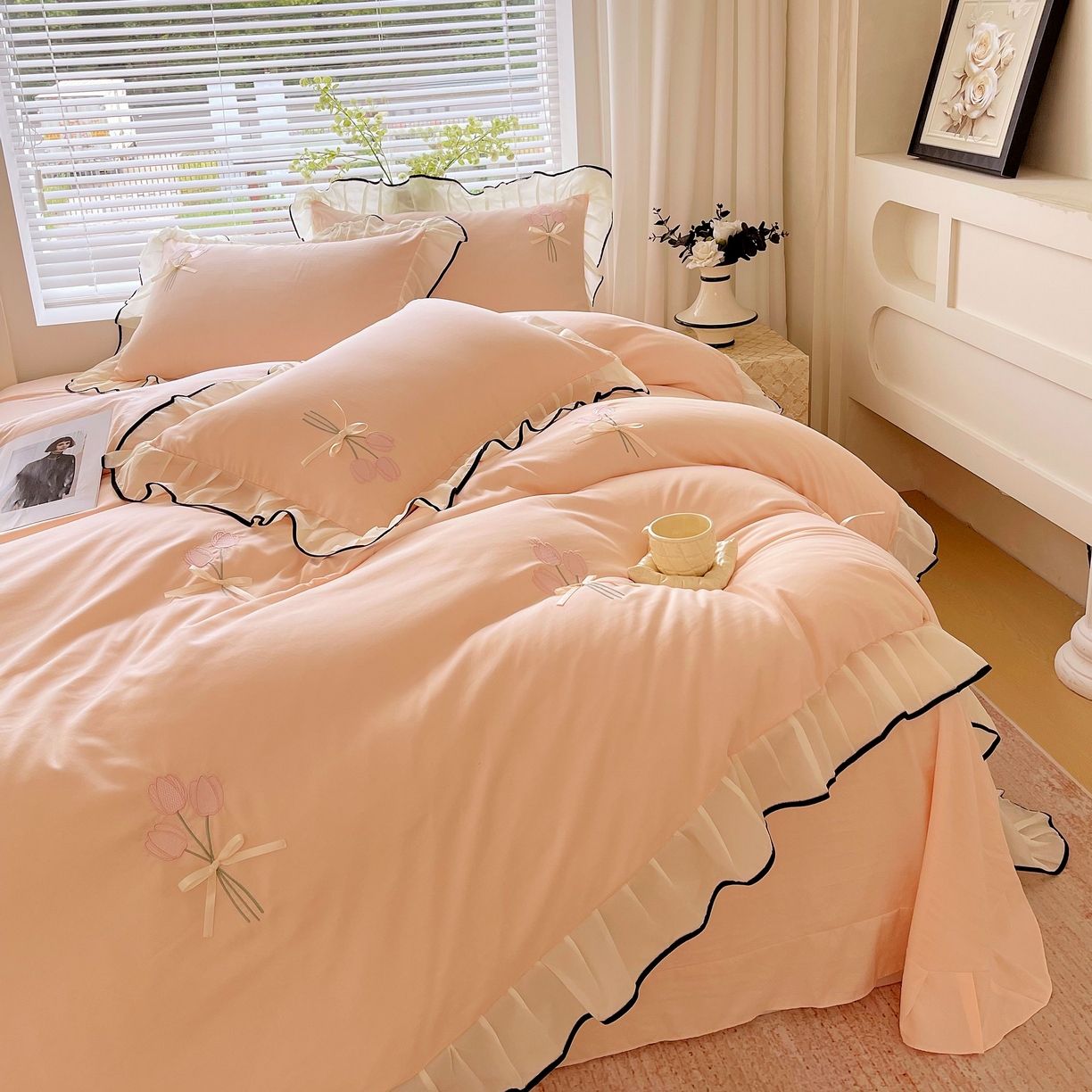 91家纺网 家纺一手货源 找家纺 大麦乐田 2025新款小清新水洗糯小棉花边纸立体花刺绣四件套 郁金香-嫩玉