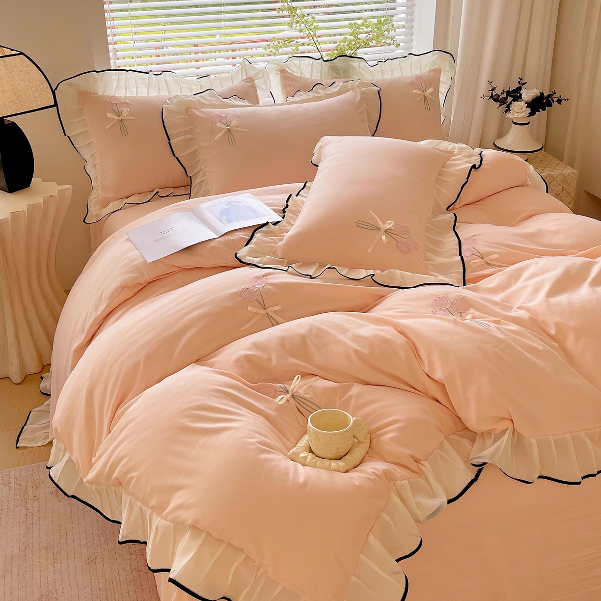 91家纺网 家纺一手货源 找家纺 大麦乐田 2025新款小清新水洗糯小棉花边纸立体花刺绣四件套 郁金香-嫩玉