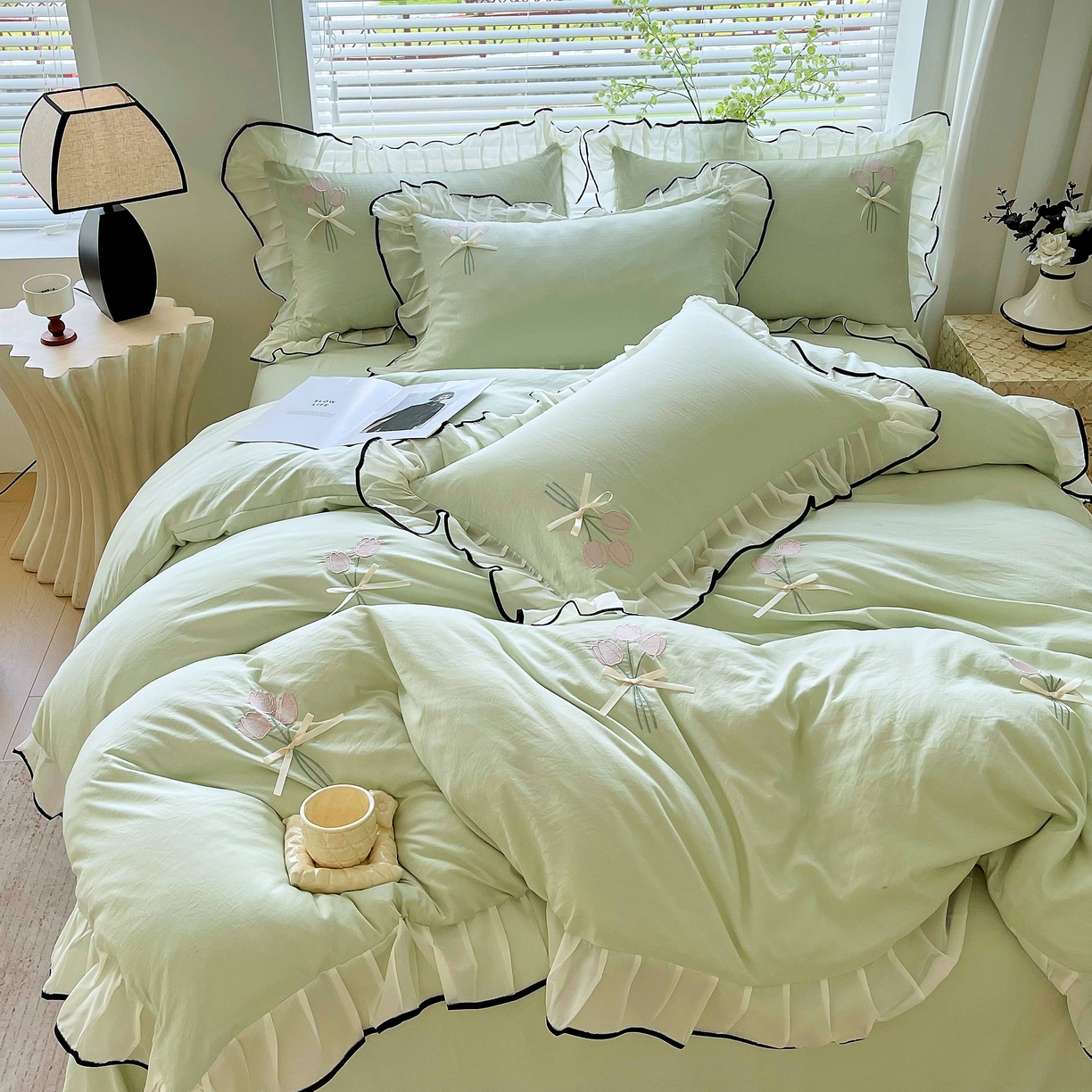 91家纺网 家纺一手货源 找家纺 大麦乐田 2025新款小清新水洗糯小棉花边纸立体花刺绣四件套 郁金香-嫩绿