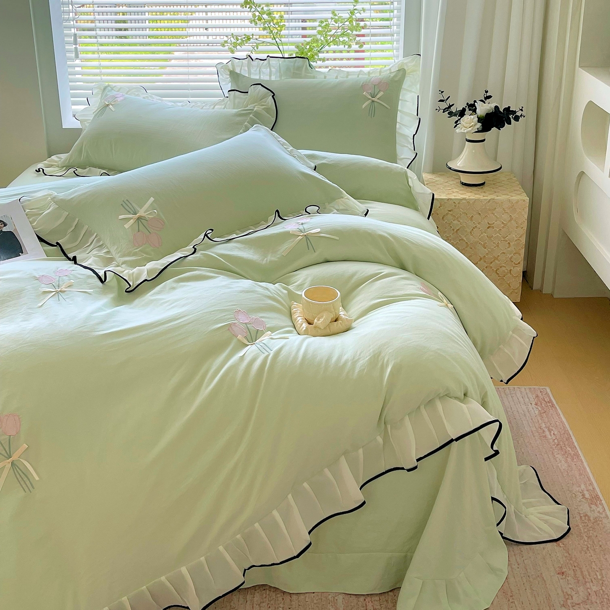 91家纺网 家纺一手货源 找家纺 大麦乐田 2025新款小清新水洗糯小棉花边纸立体花刺绣四件套 郁金香-嫩绿