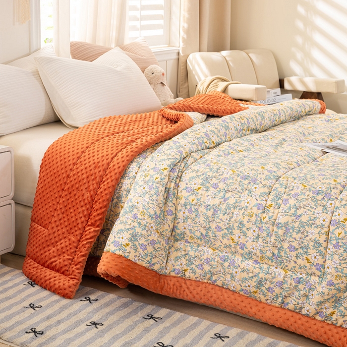 91家纺网 家纺一手货源 找家纺 锦鹭被业 2025新款AB版舒适全棉纯棉豆豆绒被被子被芯 一抹清香