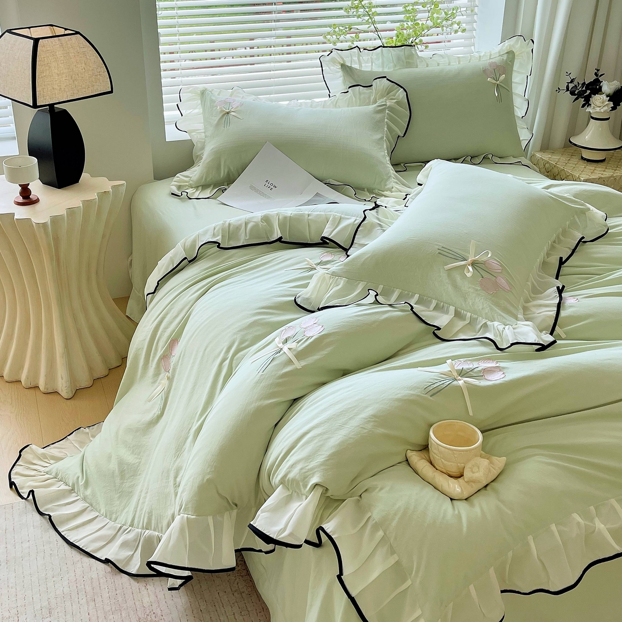 91家纺网 家纺一手货源 找家纺 大麦乐田 2025新款小清新水洗糯小棉花边纸立体花刺绣四件套 郁金香-嫩绿