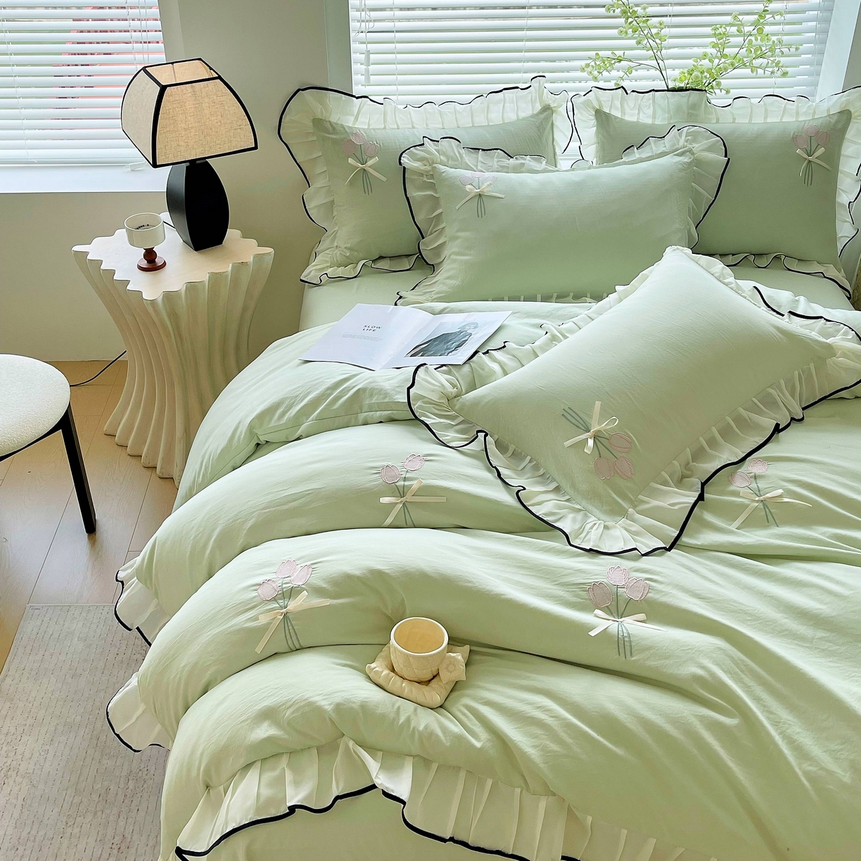 91家纺网 家纺一手货源 找家纺 大麦乐田 2025新款小清新水洗糯小棉花边纸立体花刺绣四件套 郁金香-嫩绿