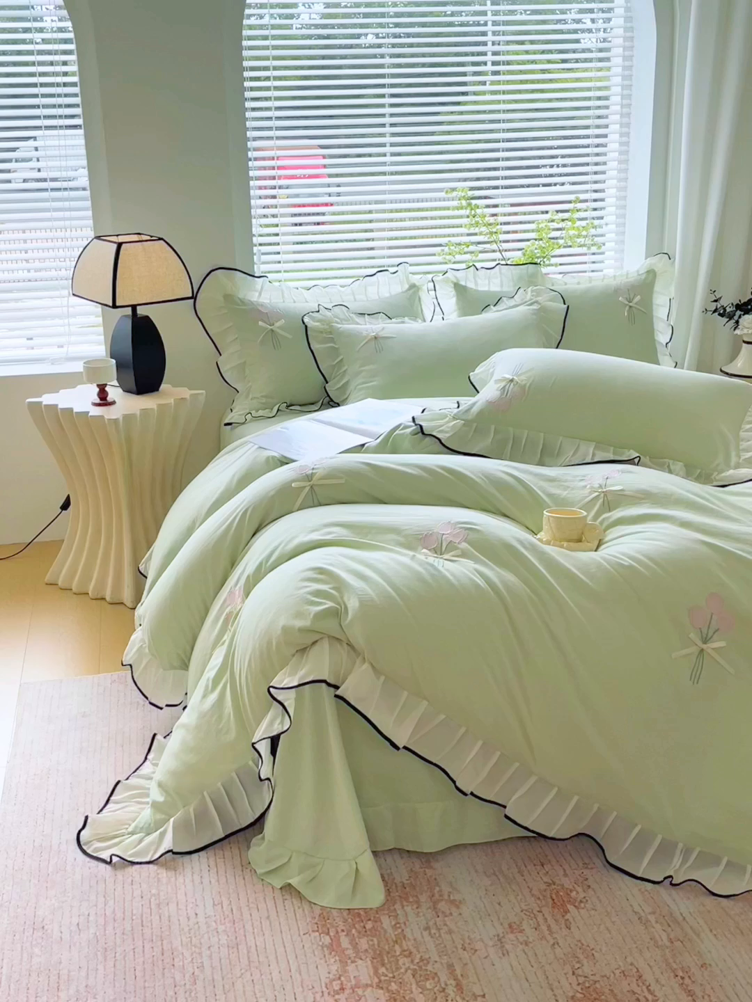 91家纺网 家纺一手货源 找家纺 大麦乐田 2025新款小清新水洗糯小棉花边纸立体花刺绣四件套 郁金香-嫩绿