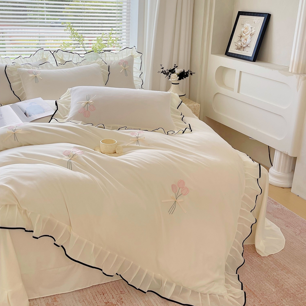 91家纺网 家纺一手货源 找家纺 大麦乐田 2025新款小清新水洗糯小棉花边纸立体花刺绣四件套 郁金香-嫩米