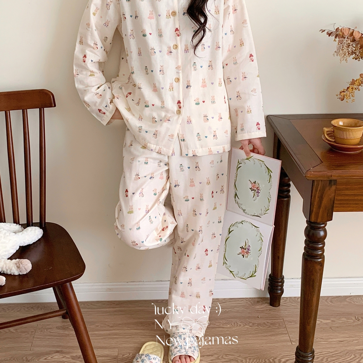 91家纺网 家纺一手货源 找家纺 纽约生活 2025新款有氧纱小翻领长长 （会员-5） 贝拉兔