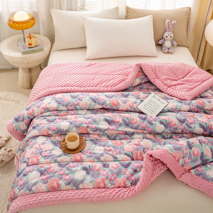 91家纺网 家纺一手货源 找家纺 锦鹭被业 2025新款AB版舒适全棉纯棉豆豆绒被被子被芯 郁金时代