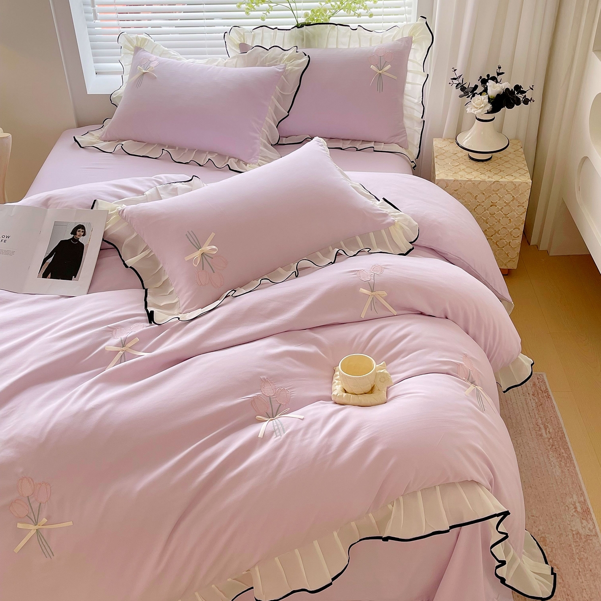 91家纺网 家纺一手货源 找家纺 大麦乐田 2025新款小清新水洗糯小棉花边纸立体花刺绣四件套 郁金香-嫩紫