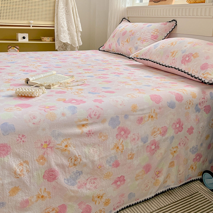 91家纺网 家纺一手货源 找家纺 鑫利来家纺 2025新款云感云感皱皱纱镂空花边床单单床单单品床单单件床单 春风里