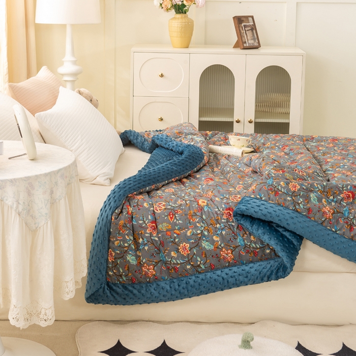 91家纺网 家纺一手货源 找家纺 锦鹭被业 2025新款AB版舒适全棉纯棉豆豆绒被被子被芯 缘梦