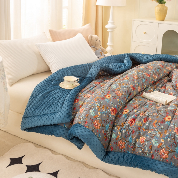 91家纺网 家纺一手货源 找家纺 锦鹭被业 2025新款AB版舒适全棉纯棉豆豆绒被被子被芯 缘梦