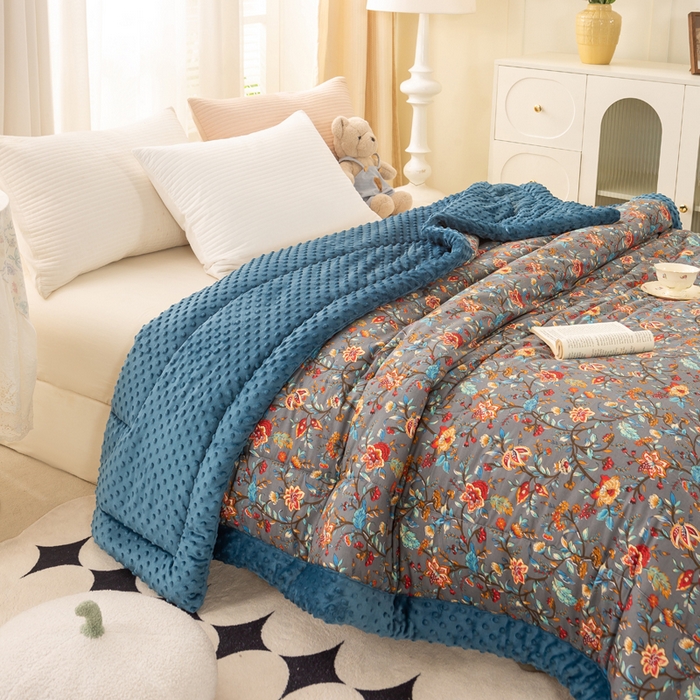 91家纺网 家纺一手货源 找家纺 锦鹭被业 2025新款AB版舒适全棉纯棉豆豆绒被被子被芯 缘梦