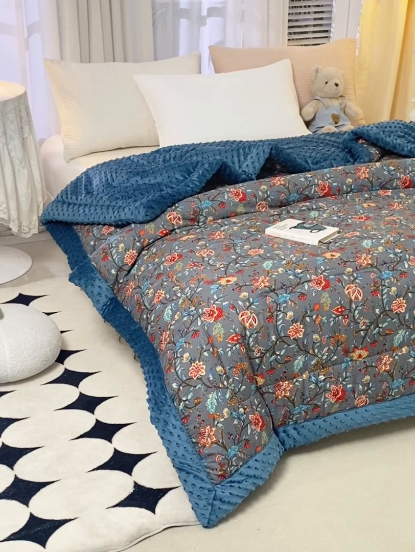 91家纺网 家纺一手货源 找家纺 锦鹭被业 2025新款AB版舒适全棉纯棉豆豆绒被被子被芯 缘梦