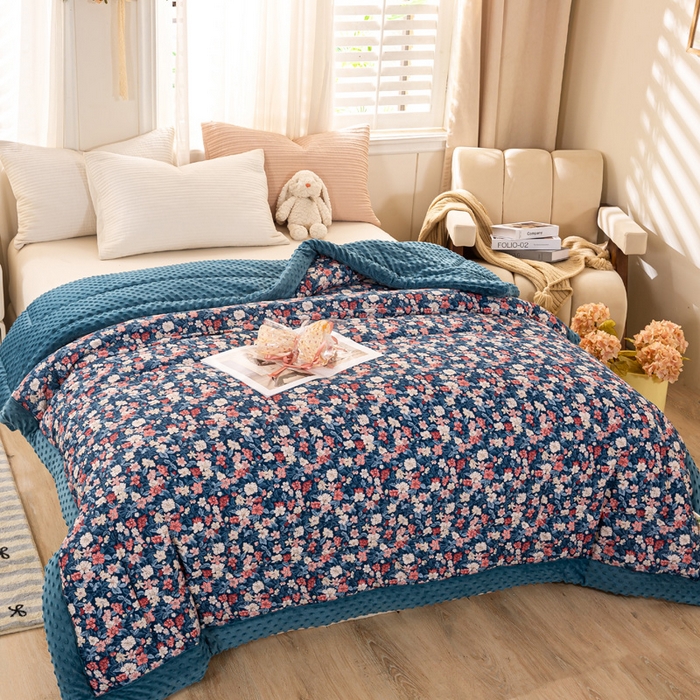 91家纺网 家纺一手货源 找家纺 锦鹭被业 2025新款AB版舒适全棉纯棉豆豆绒被被子被芯 醉颜