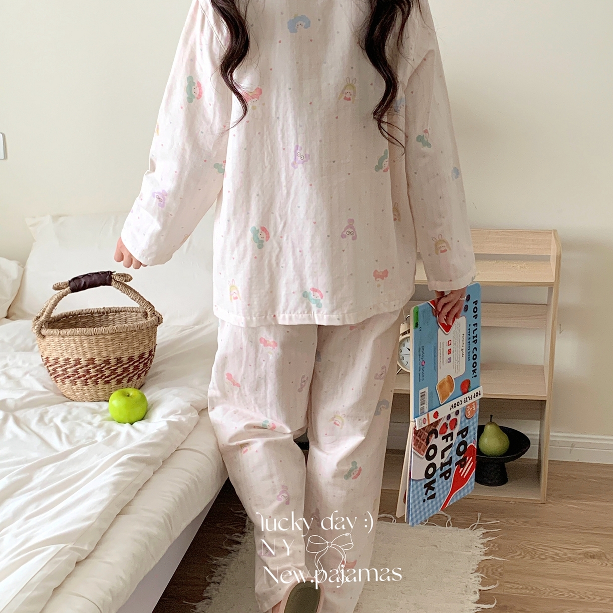 91家纺网 家纺一手货源 找家纺 纽约生活 2025新款有氧纱小翻领长长 （会员-5） 搞怪女孩