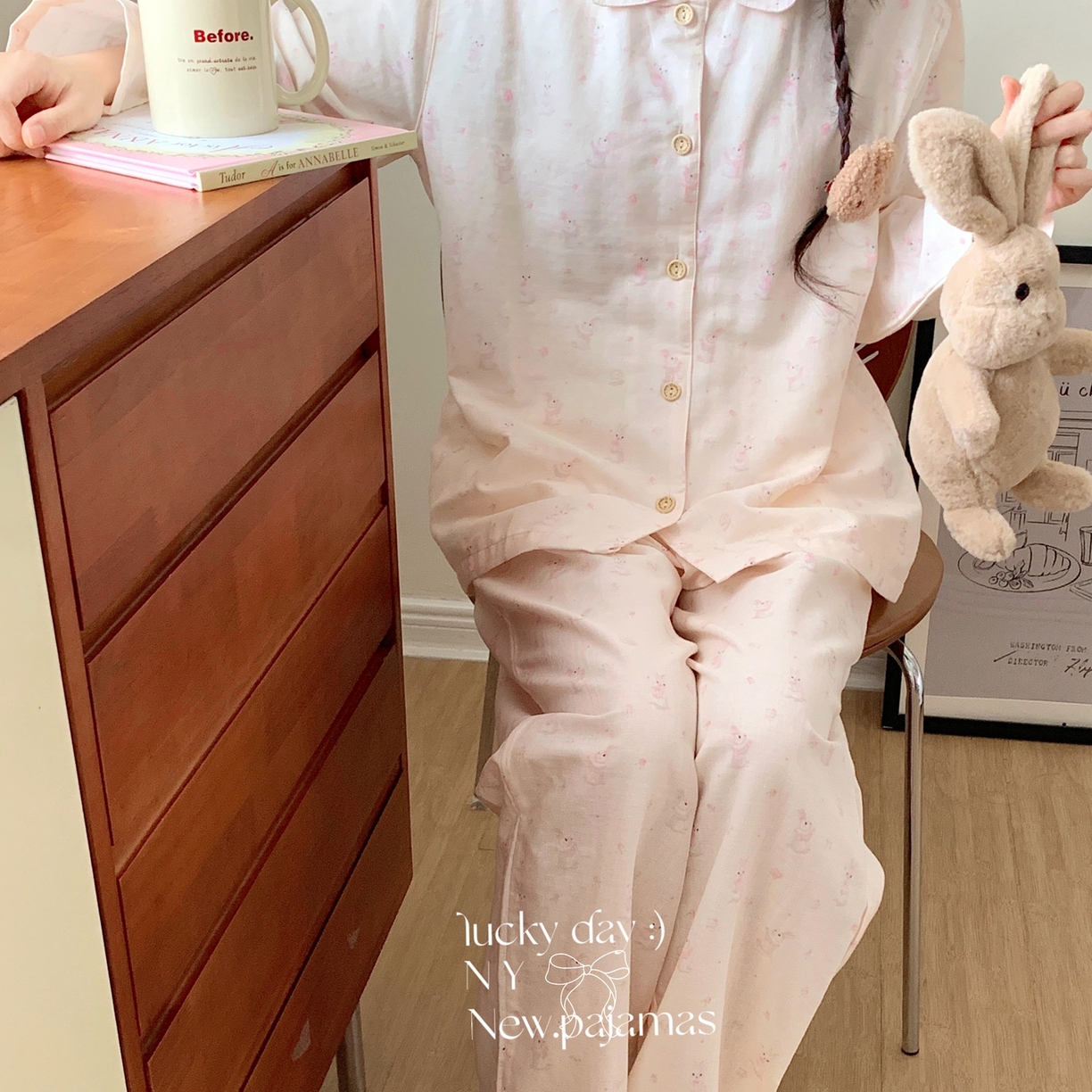 91家纺网 家纺一手货源 找家纺 纽约生活 2025新款有氧纱小翻领长长 （会员-5） 花篮兔兔